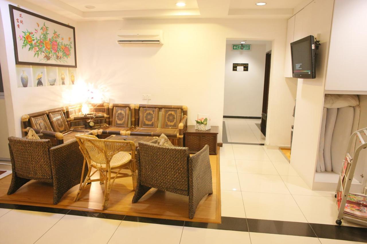 N K Hotel Muar Eksteriør billede