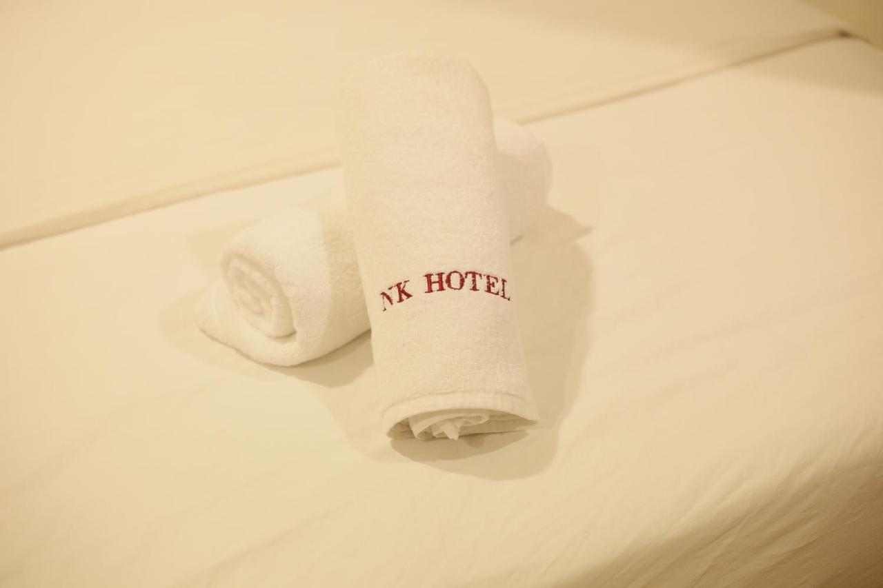 N K Hotel Muar Eksteriør billede